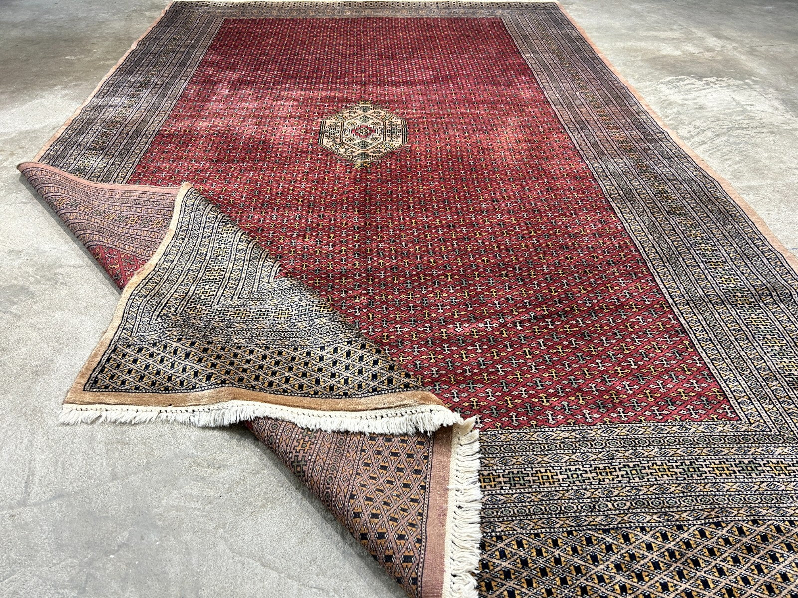 6'x9' Vintage Old Hand-Knotted Wool Oriental Rug - Area Carpet