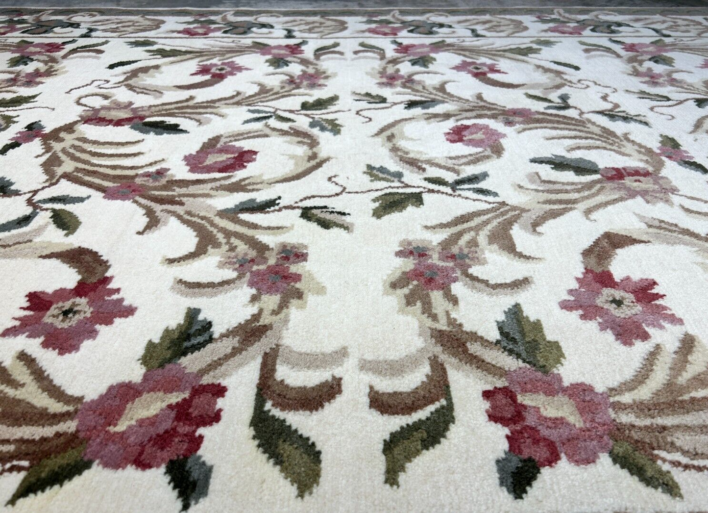 6'x9' Hand-Knotted 100% Wool Pile Art Deco Carpet - Area Rug