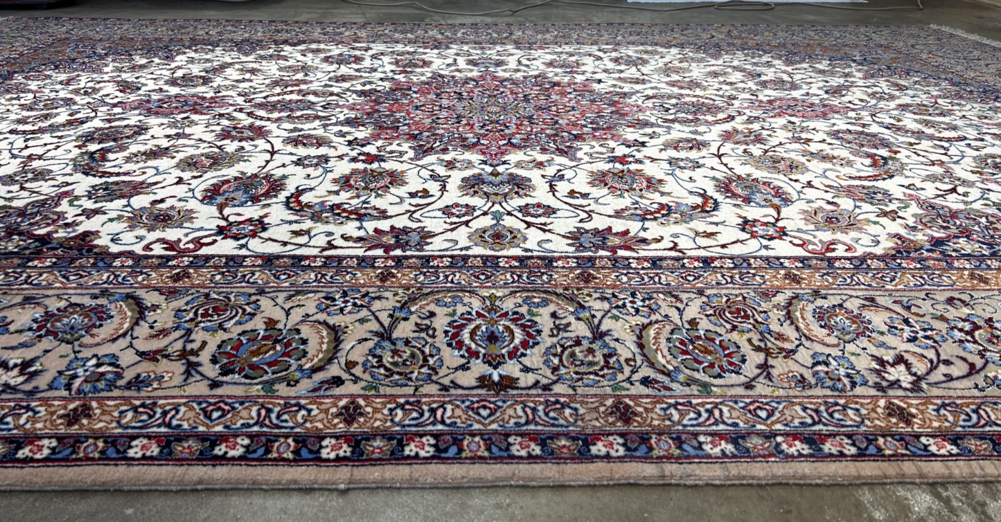  8'6"x12'1'' Very Fine Silk & Wool Isfahane Area Rug - Area Carpet
