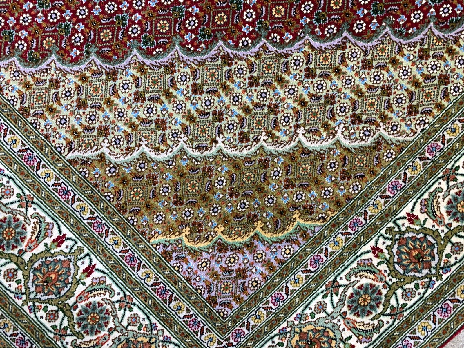 5'x6'8" Fine Hand-Knotted Wool & Silk Blend Tabrize Mahi Carpet - Area Rug