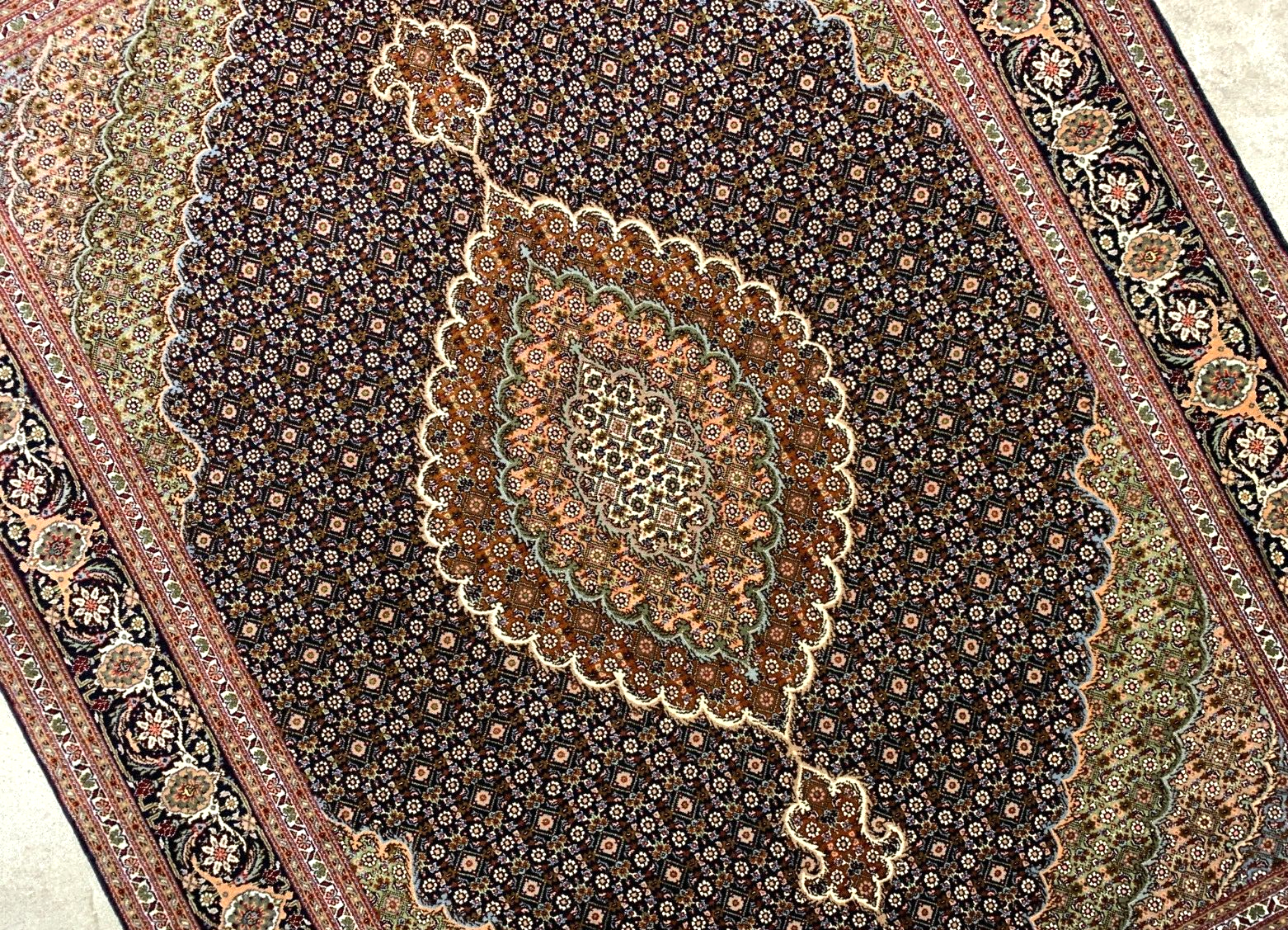 5'x6'7" Fine Hand-Knotted Wool & Silk Blend Tabrize Mahi Carpet - Area Rug