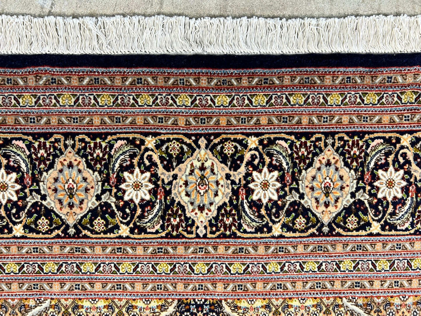 6'7"x9'9" Fine Hand-Knotted Wool & Silk Blend Tabrize Mahi Carpet - Area Rug