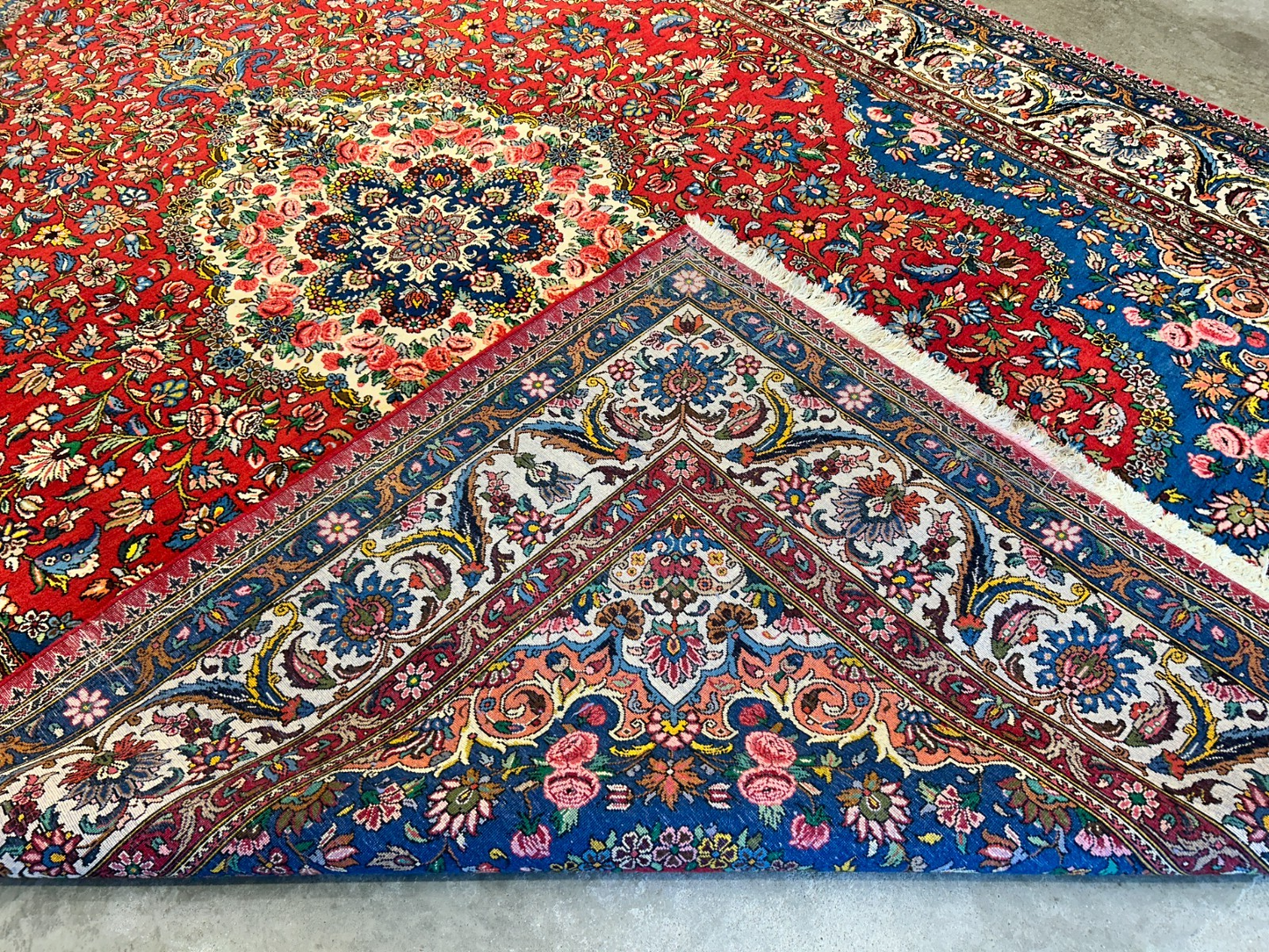 8'4"x11'11" Hand-Knotted 100% Wool Pile Bakhtiarie Rug