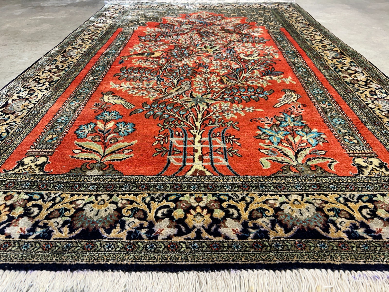 3'3"x5'7" Exquisite Fine Hand-Knotted 100% Silk Tree of Life Area Rug