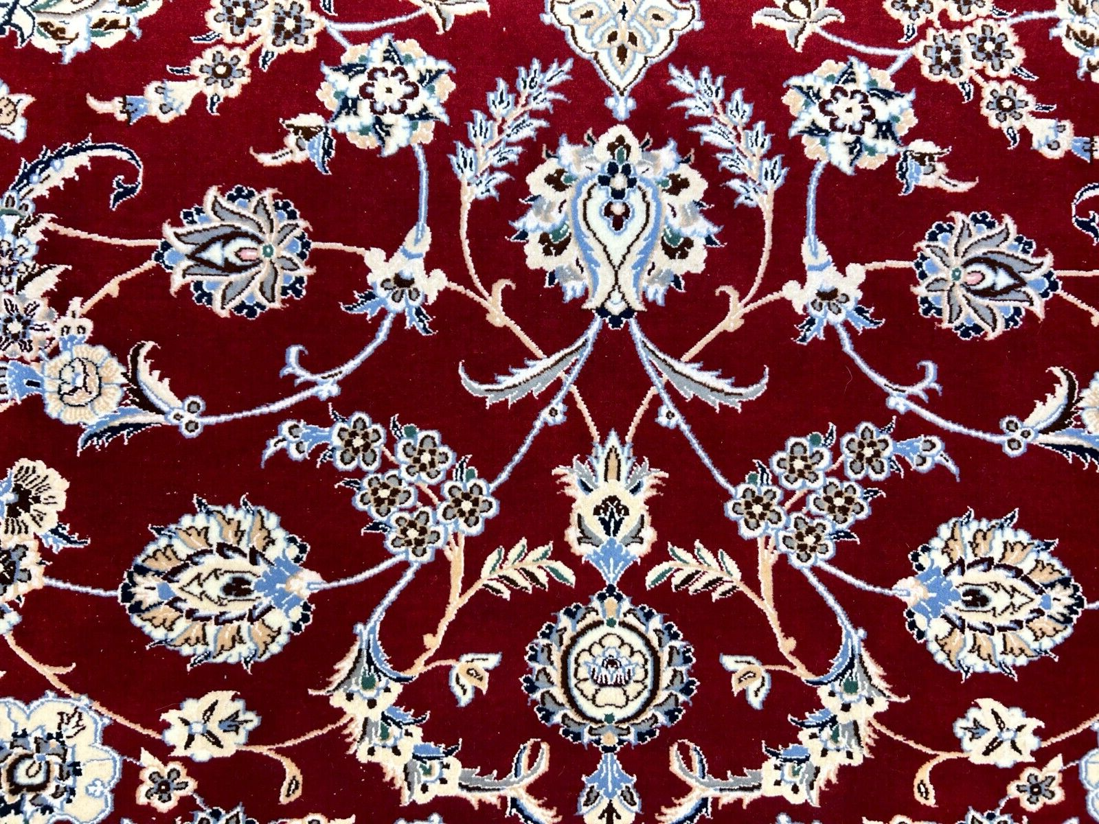 6'7"x9'6" Fine Hand-Knotted Wool & Silk Naine Rug - Area Carpet