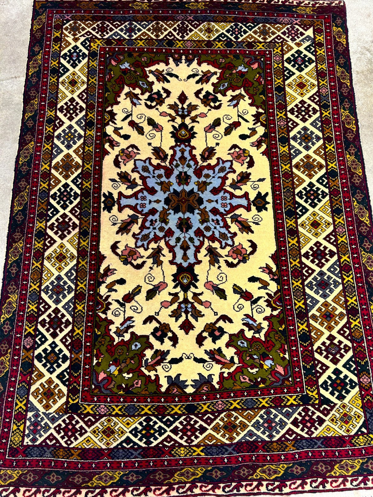 3'3"x4'9'' Hand-Knotted 100% Wool Afghan Medallion Area Rug