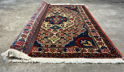 3'5"x4'11" Hand-Knotted 100% Lamb Wool Bakhtiarie Area Rug
