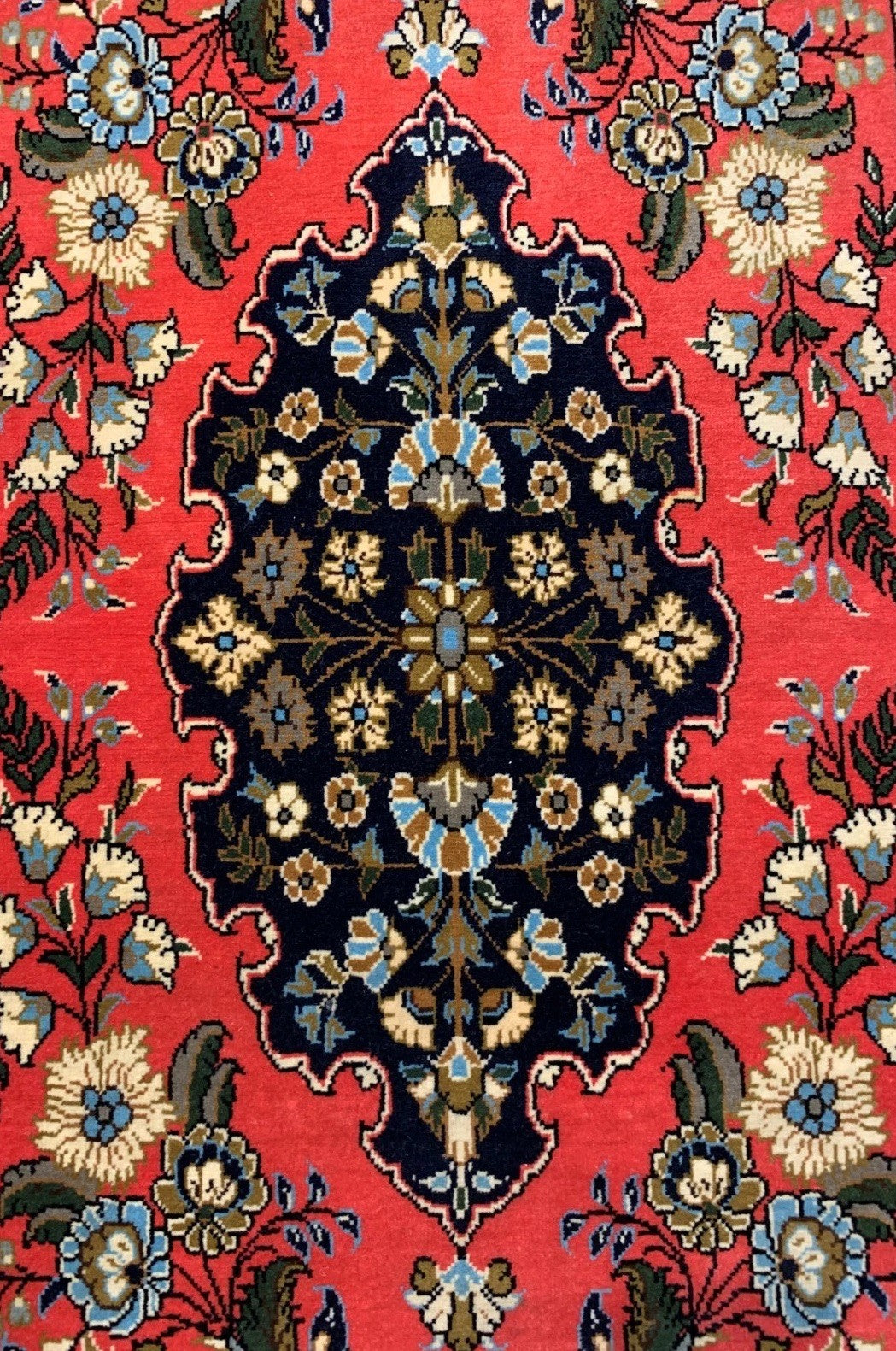 2'x3' Very Fine Hand-Knotted 100% Wool Qume Rug