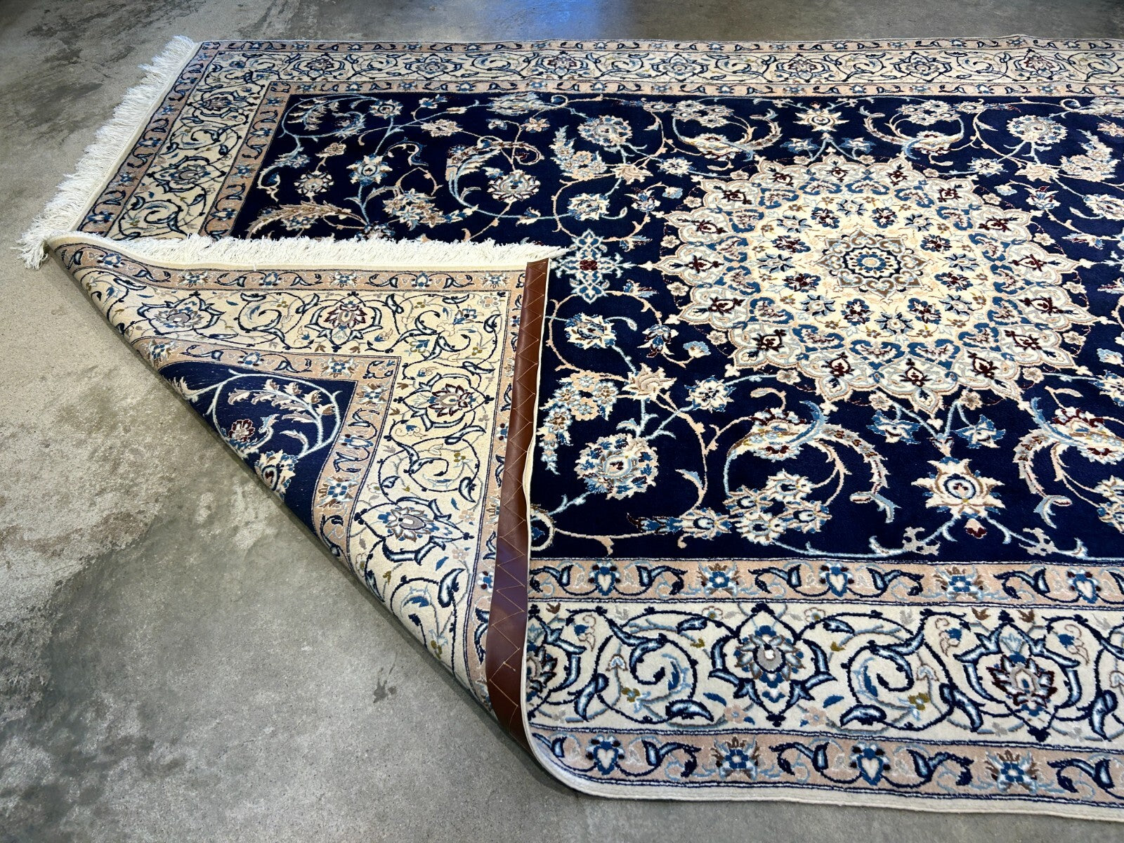 6'5"x10'1" Fine Hand-Knotted Wool & Silk Naine Rug - Area Carpet