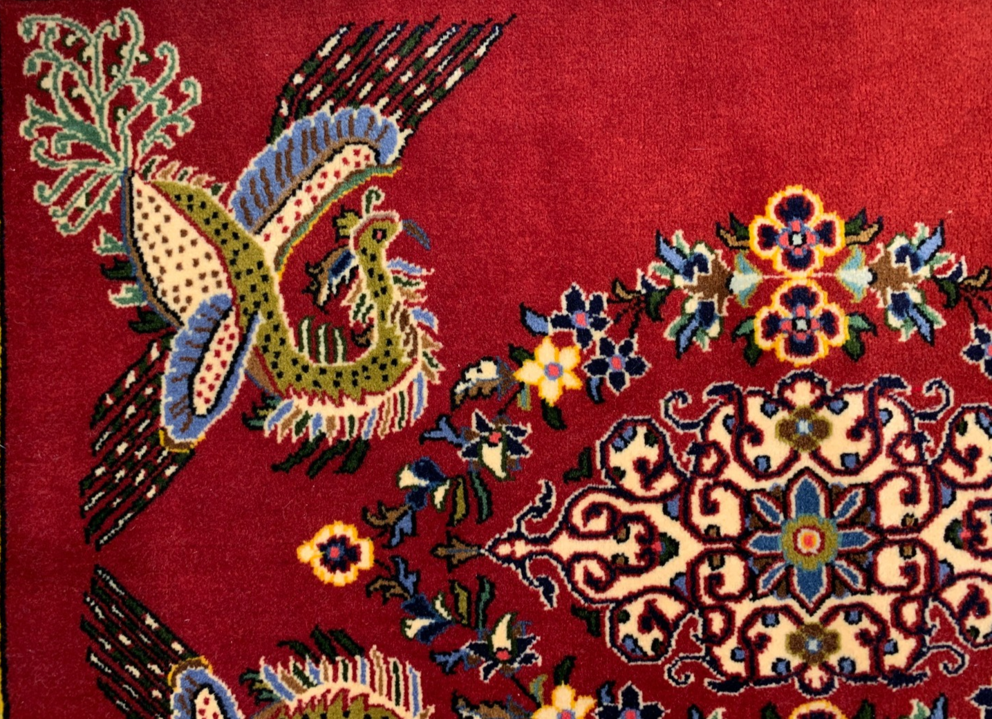 1'6"x2'0" Fine Hand-Knotted 100% Wool Pile Tabrize Pictorial Rug