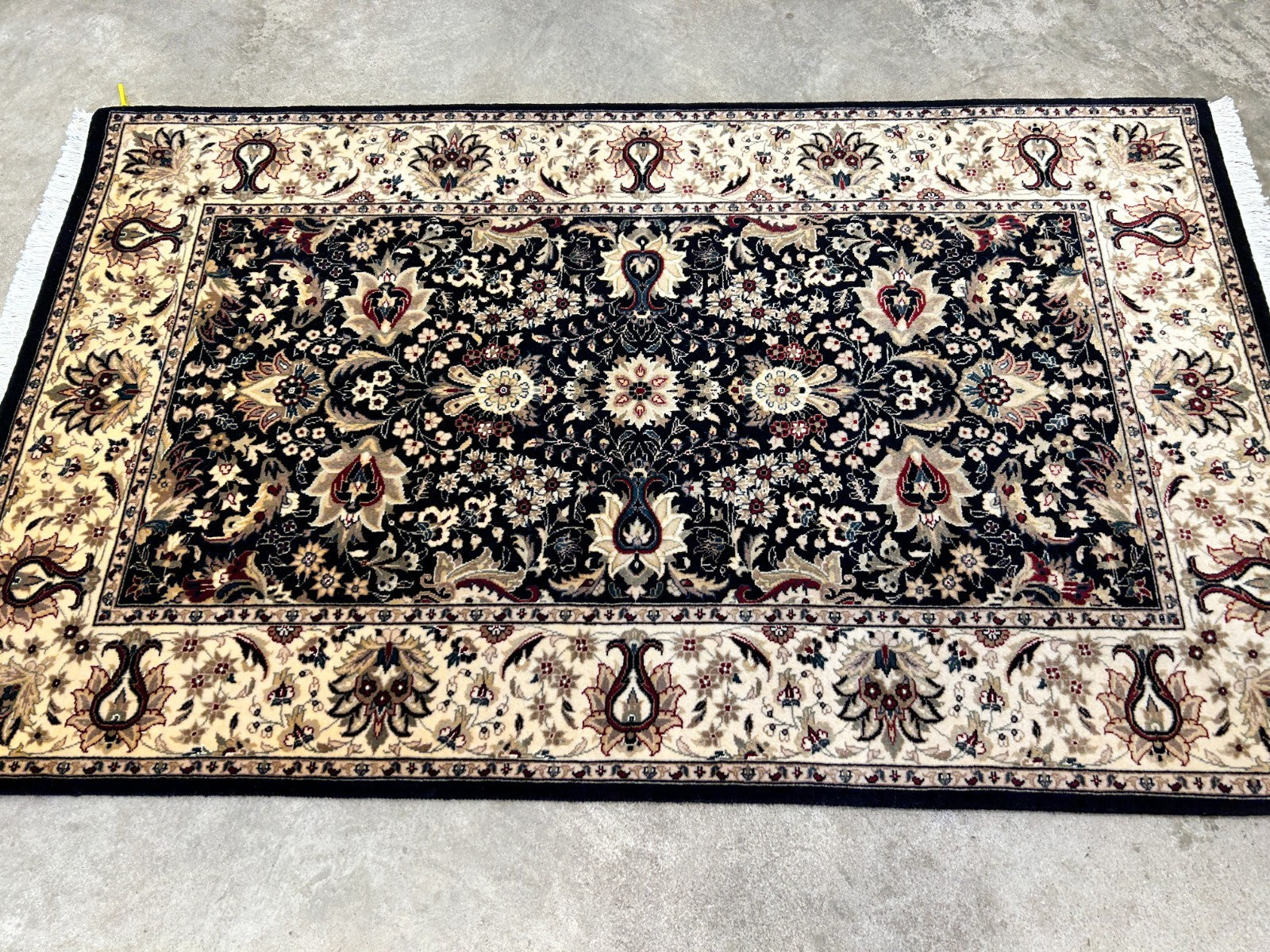 3'1"x5' Hand-Knotted 100% Wool Pile Lahovere Rug
