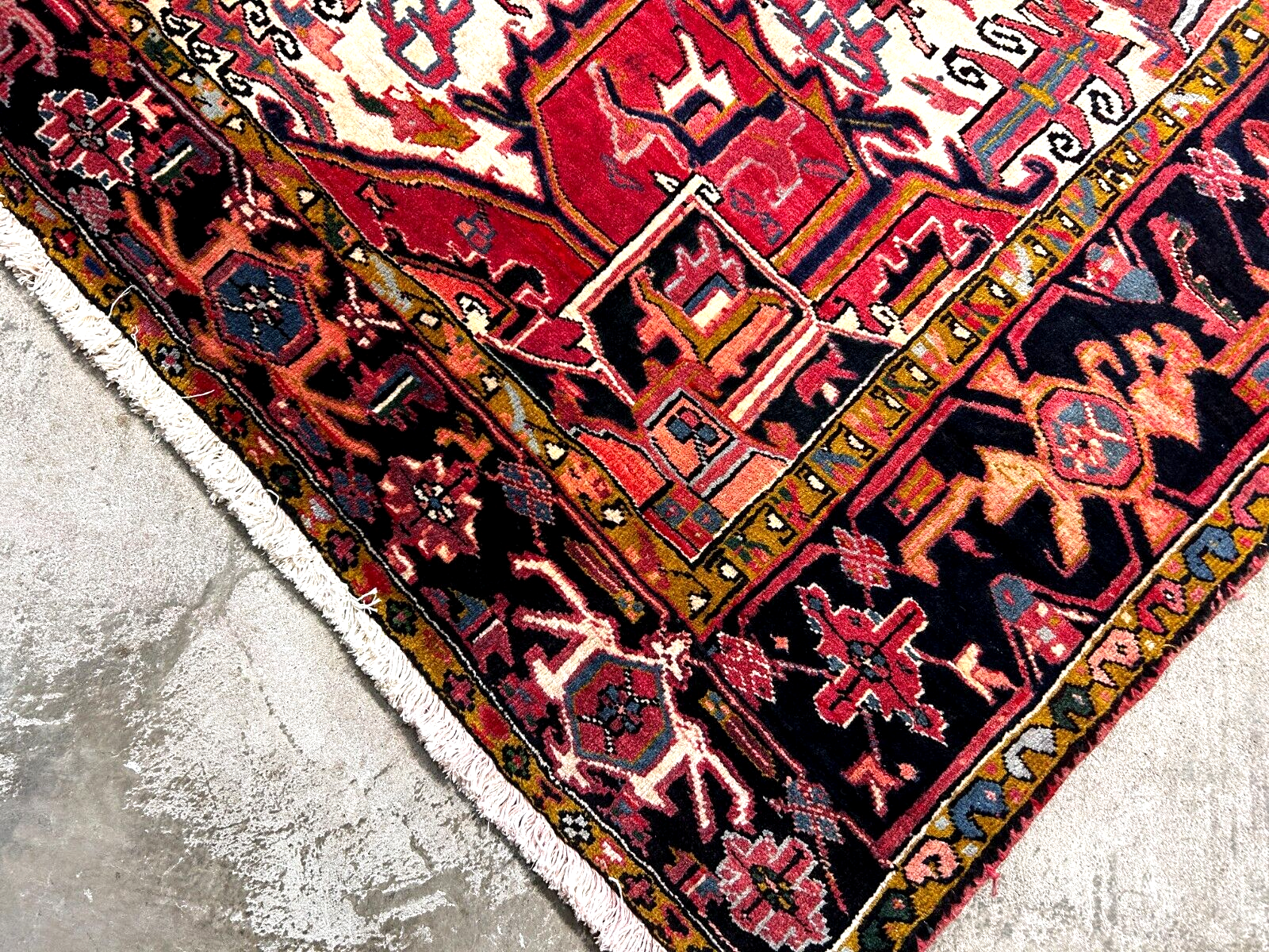 8'3" x 10'6'' Hand-Knotted 100% Wool Pile Herize Area Rug - Carpet