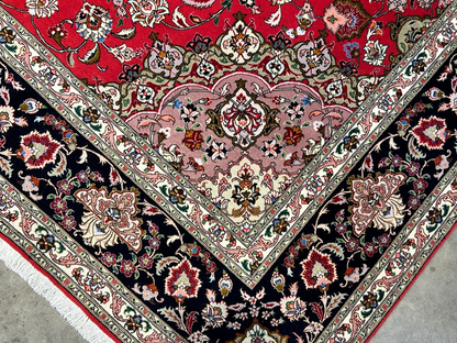 6'7"x9'10" Fine Hand-Knotted Wool & Silk Blend Tabrize Carpet - Area Rug