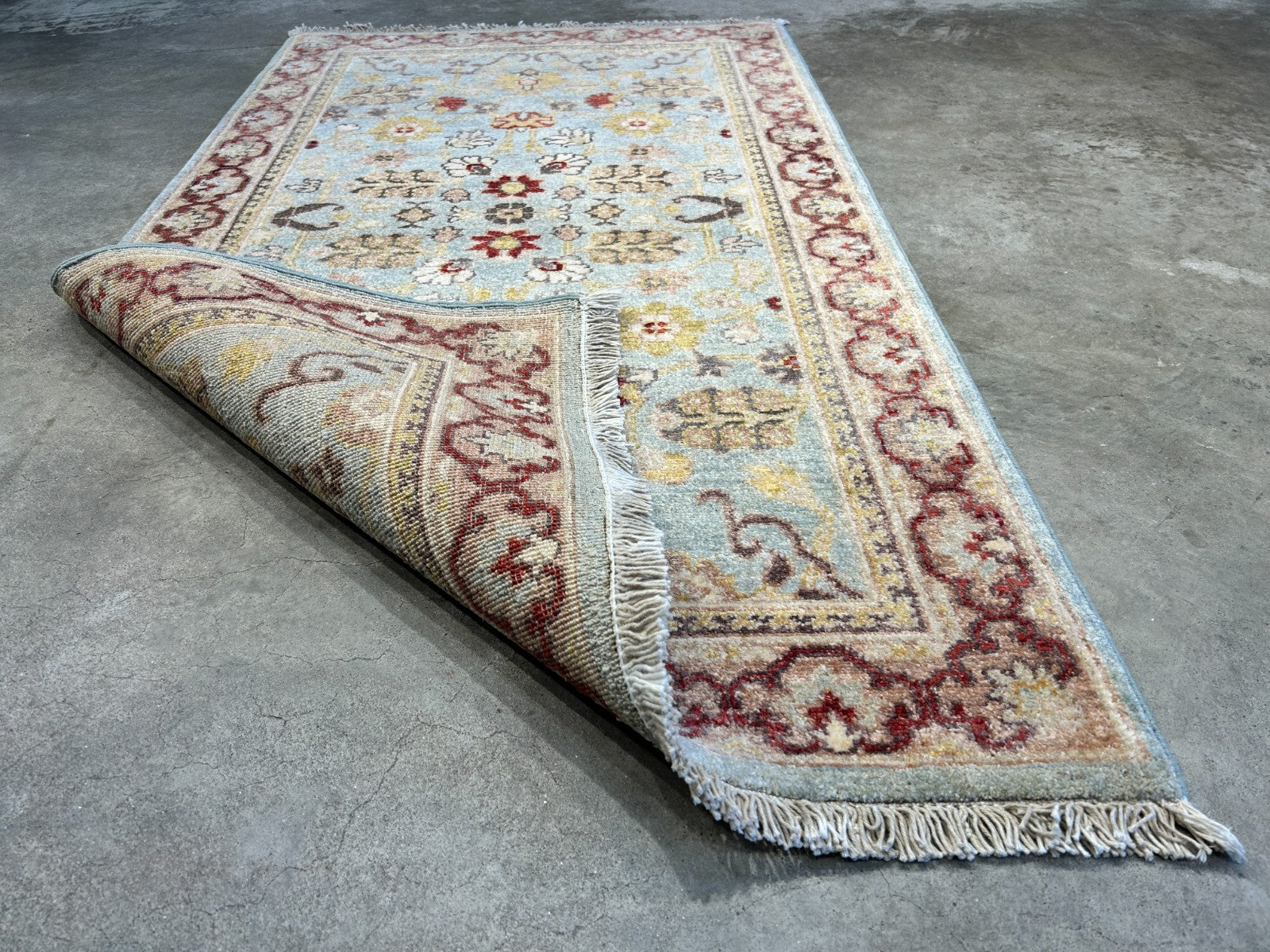 3'x5'2" Fine Hand-Knotted 100% Wool Pile Pakpishawar Area Rug