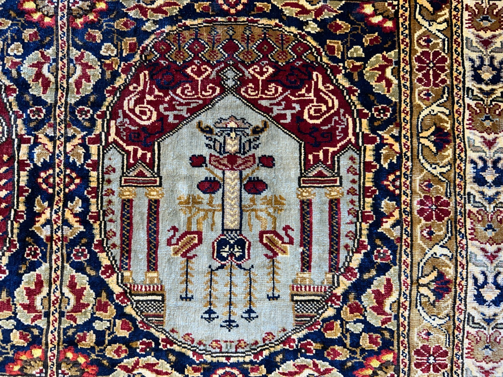 3'x4'5" Exquisite Fine Hand-Knotted 100% Silk Hereke Area Rug