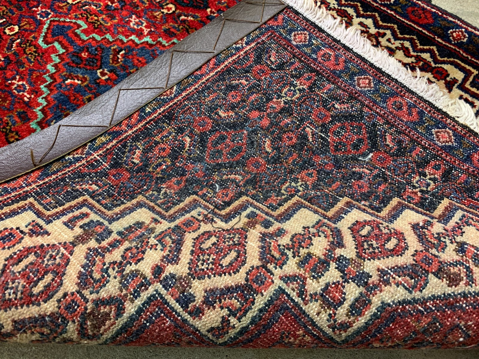 2'3"x3'5" Hand-Knotted Wool Oriental Hamadane Rug - Area Carpet