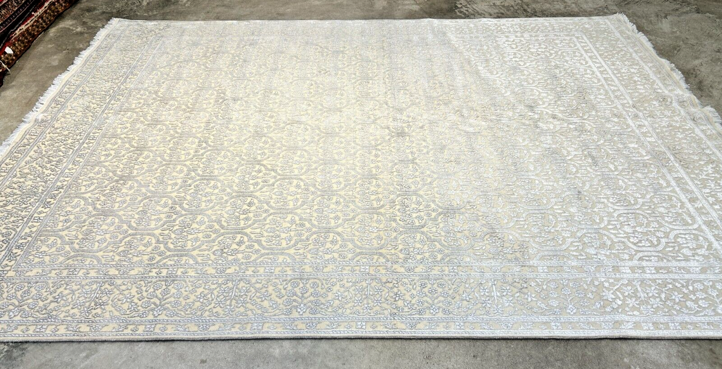 8' x 10'1" Hand-Knotted Silver 100% Wool Carpet - Indian All-Over Area Rug - 3D