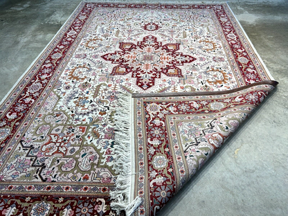 6'8"x10' Fine Hand-Knotted Wool & Silk Blend Tabrize Herize Carpet - Area Rug