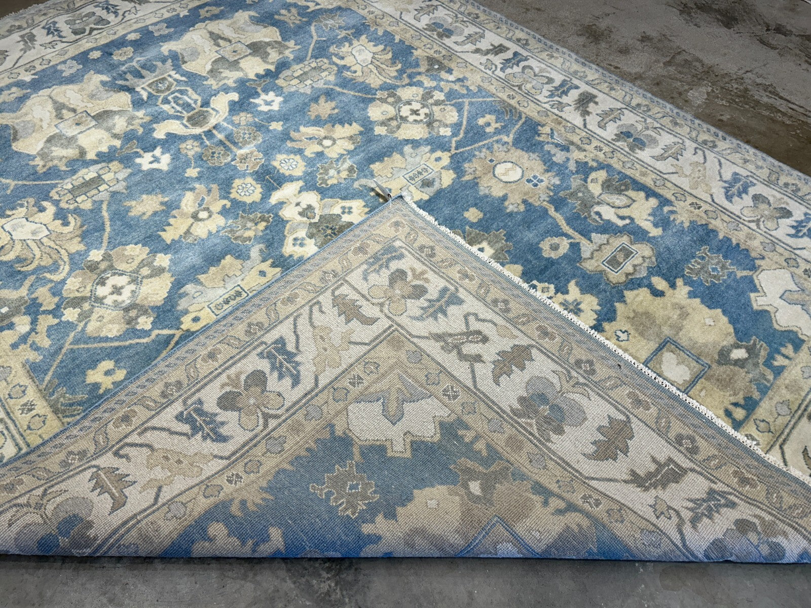 9'1"x12'2" Hand-Knotted 100% Wool Pile Oushak Rug