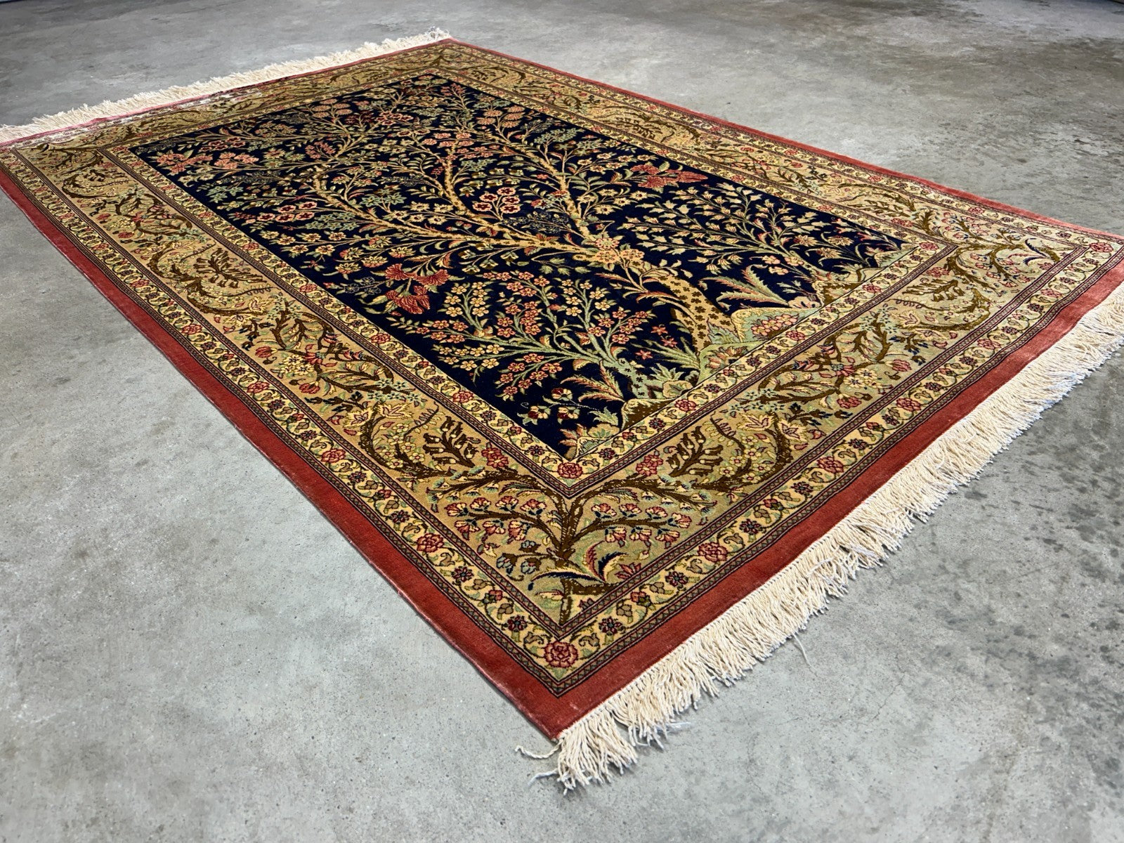 3'3"x4'11" Exquisite Extra-Fine Hand-Knotted 100% Silk Tree of Life Area Rug