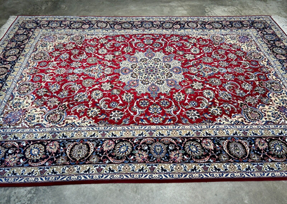 6'9"x10'3" Extra-Fine Hand-Knotted Wool & Silk Blend Isfahane Carpet - Area Rug