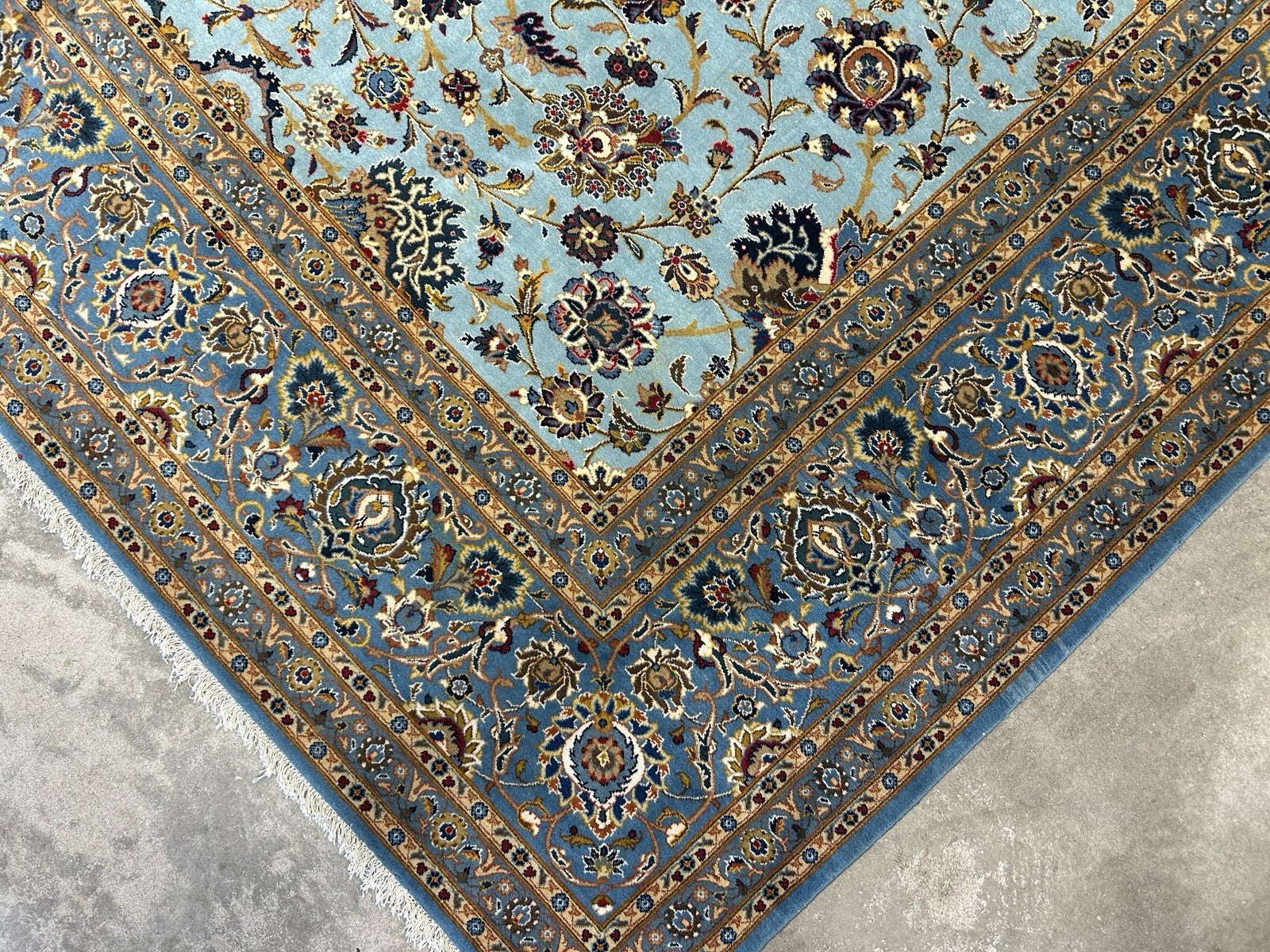 10’8”x14’2” Very Fine Hand-Knotted 100% Wool Pile Kashane Area Rug - Signed