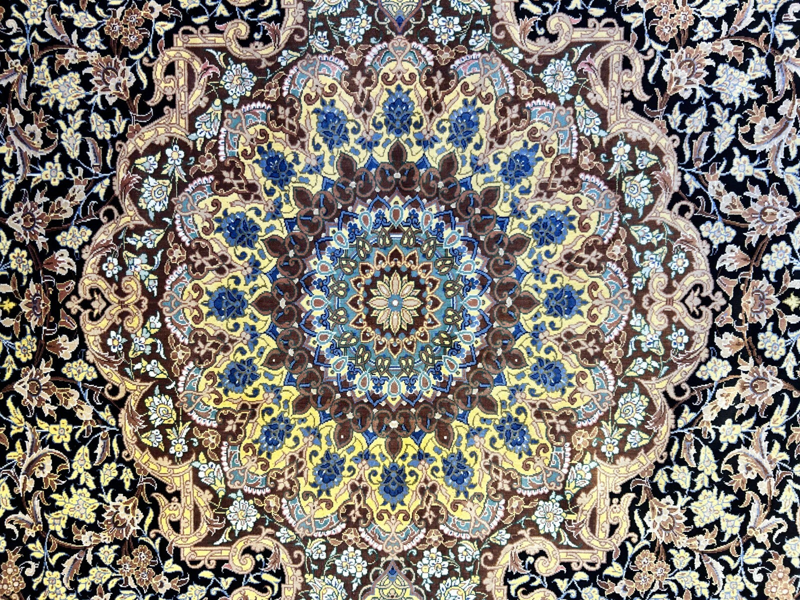 6'5"x9'10" Exquisite Hand-Knotted 100% Silk Qume Rug