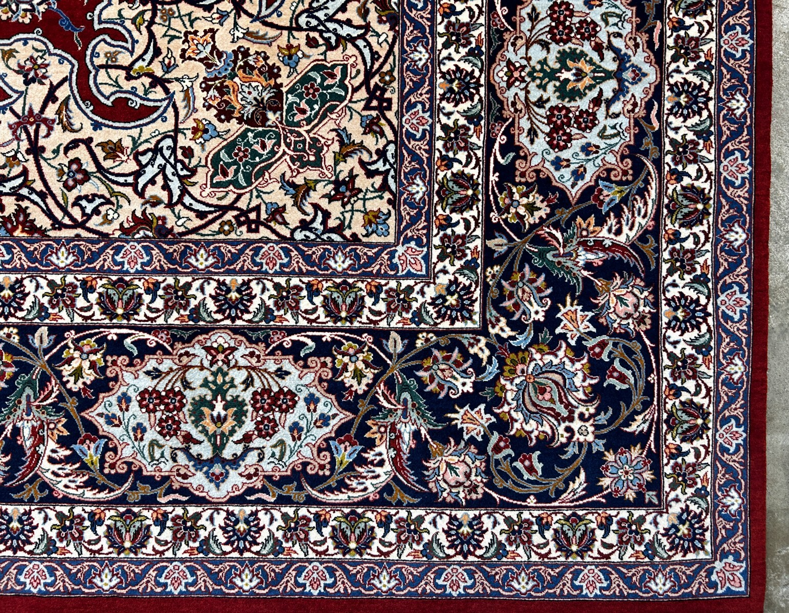 8'1"x11'9" Extra Fine Hand-Knotted Wool & Silk Isfahane Rug