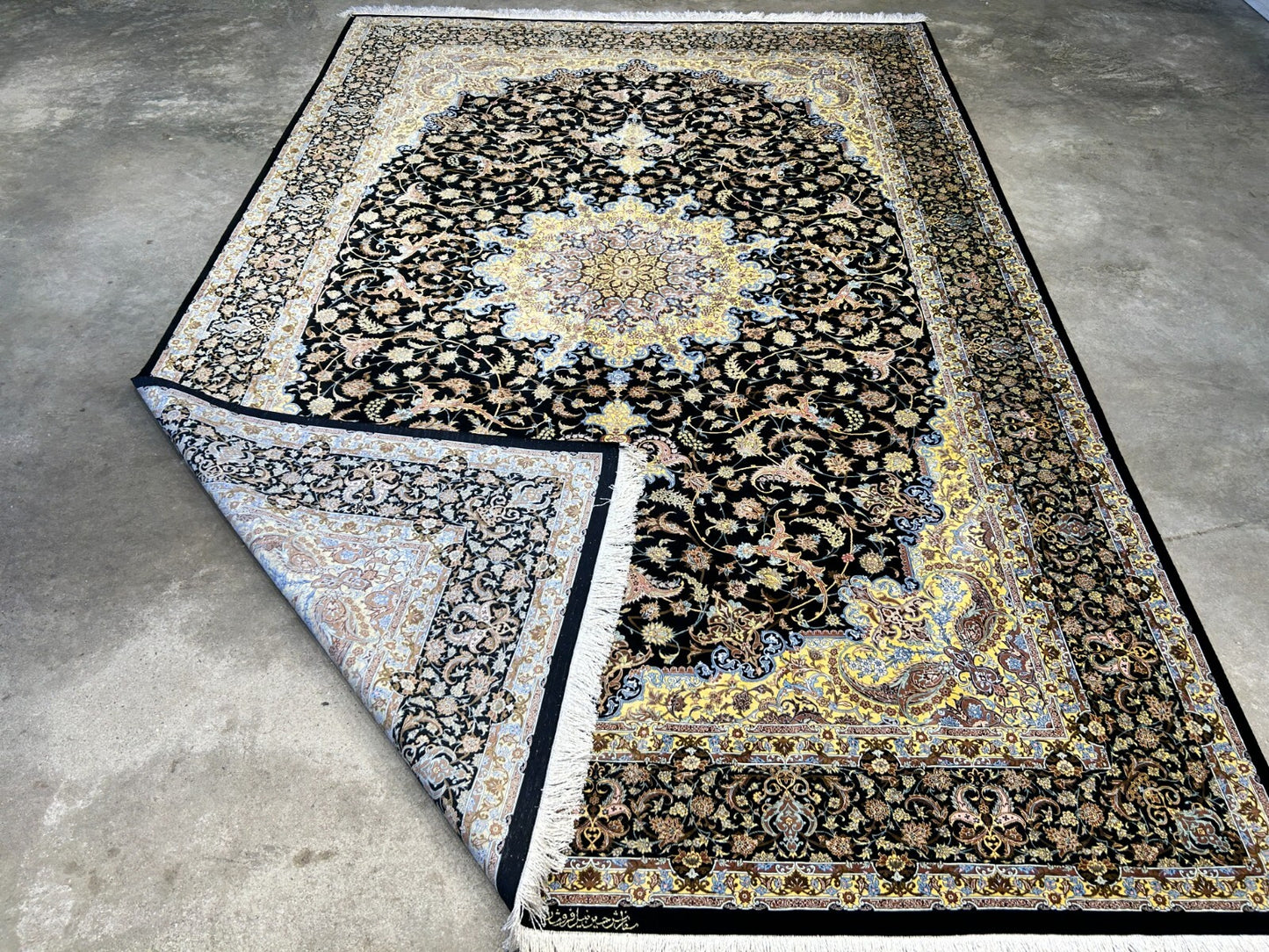 6'6"x10' Exquisite Hand-Knotted 100% Silk Qume Rug