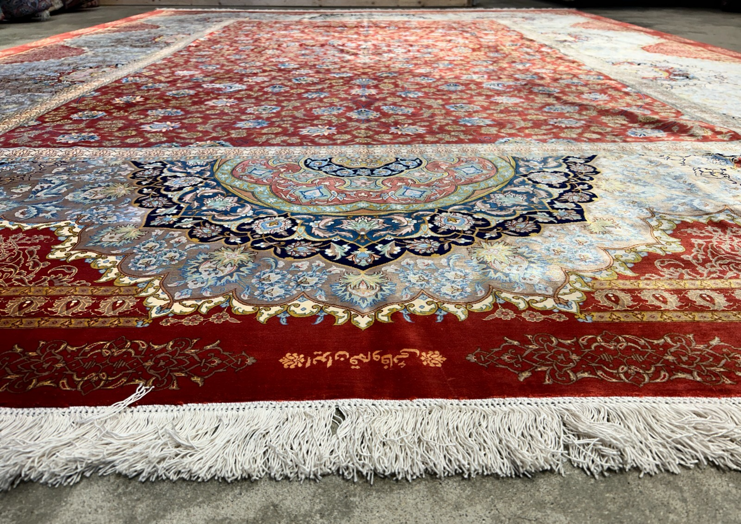 9'8"x13'6" Exquisite Signed Hand-Knotted 100% Silk Qume Rug