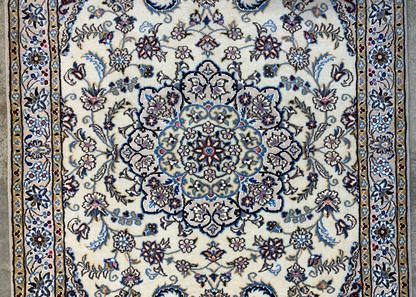 3'3"x4'10''  Very Fine Hand-Knotted Silk & Wool Naine Area Rug - Area Carpet