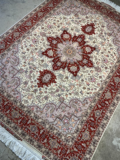 4'10"x6'8" Very Fine Hand-Knotted Wool & Silk Blend Tabrize Carpet - Area Rug