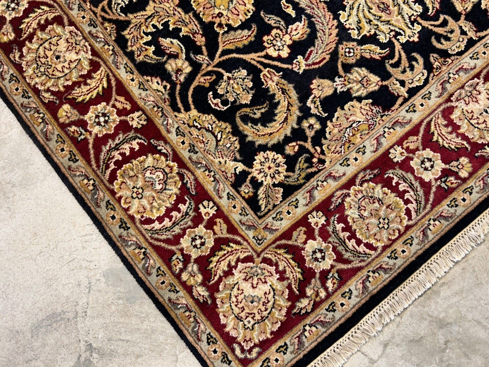 6'2"x9'4'' Hand-Knotted 100% Wool Pile Indo-Agra Area Rug - Area Carpet