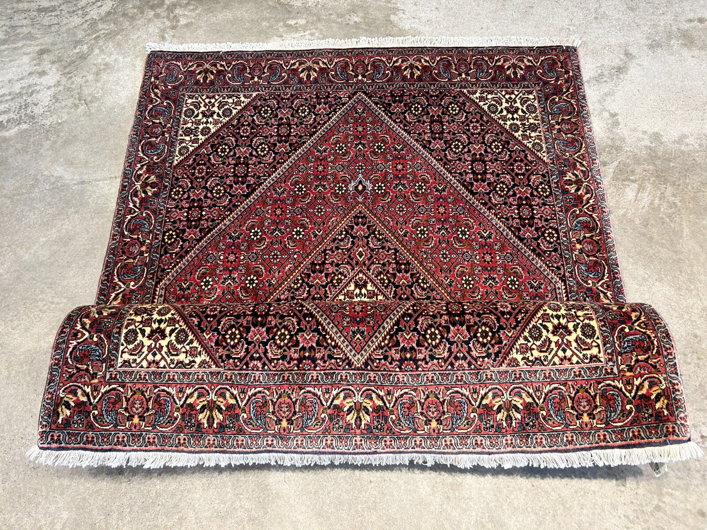 3'9"x5'8" Hand-Knotted 100% Wool Bidjare Carpet - Area Rug