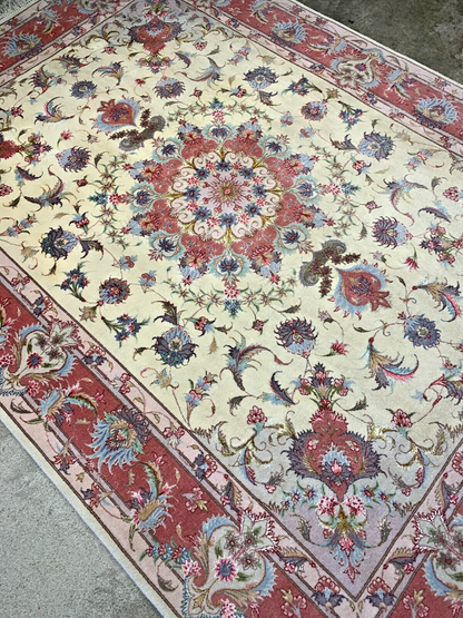 4'11"x7'4" Very Fine Hand-Knotted Wool & Silk Blend Tabrize Carpet - Area Rug