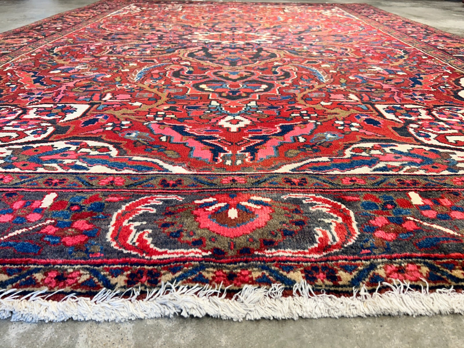 8'2"x11'6" Hand-Knotted 100% Wool Pile Herize Rug