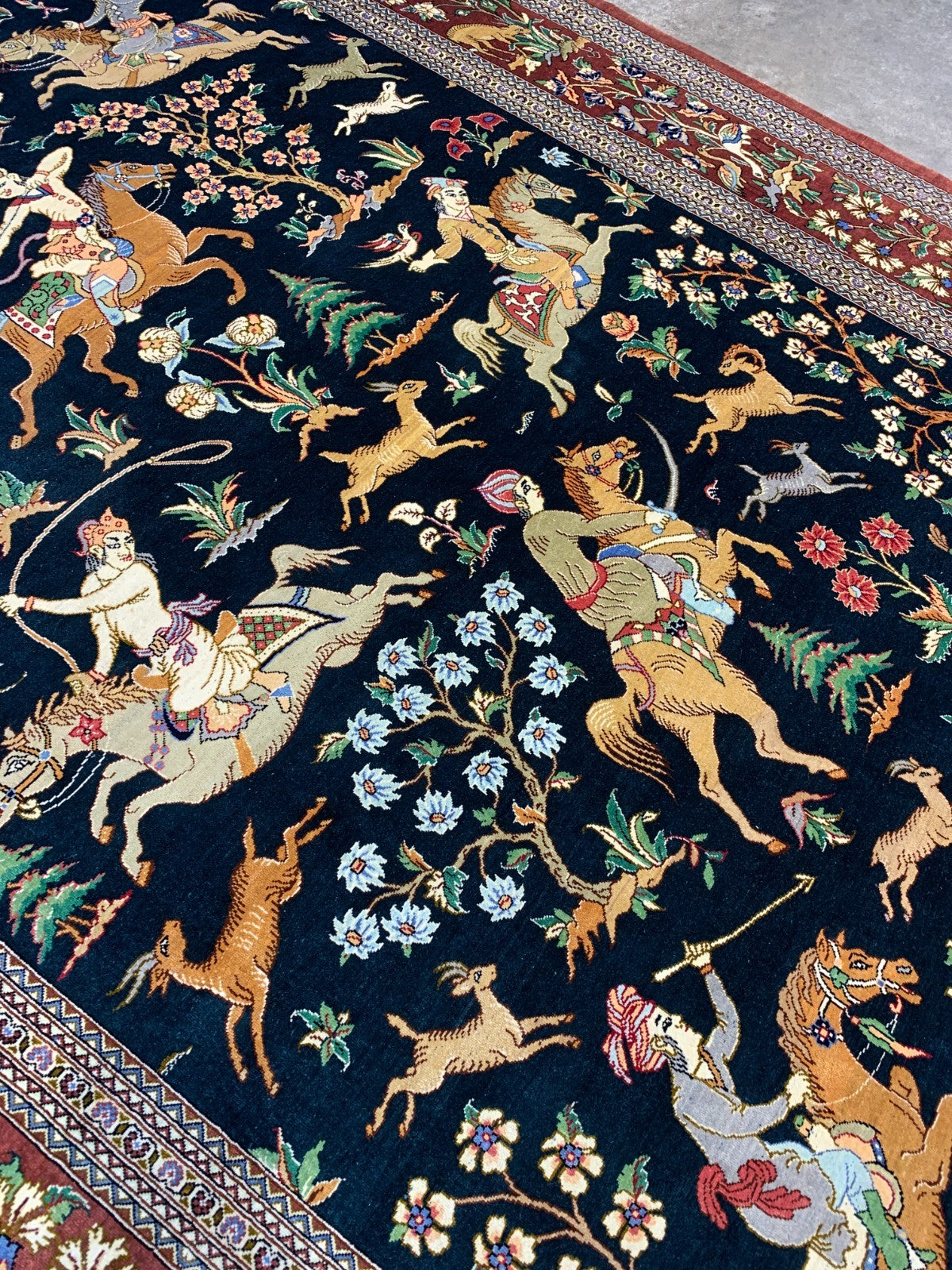 4'3"x6'8" Exquisite Extra-Fine Hand-Knotted 100% Silk Qume Area Rug - Carpet