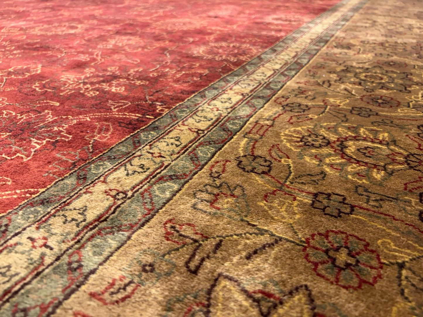 9'x12' Hand-Knotted 100% Wool Pile SAFAVIEH Rug