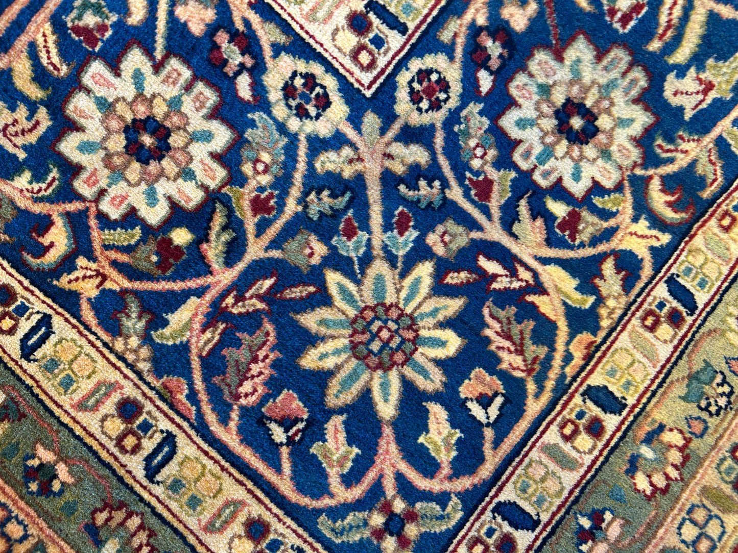 9'1"x12'3" Very Fine Hand-Knotted 100% Fine Wool Pile IndoTabriz Rug