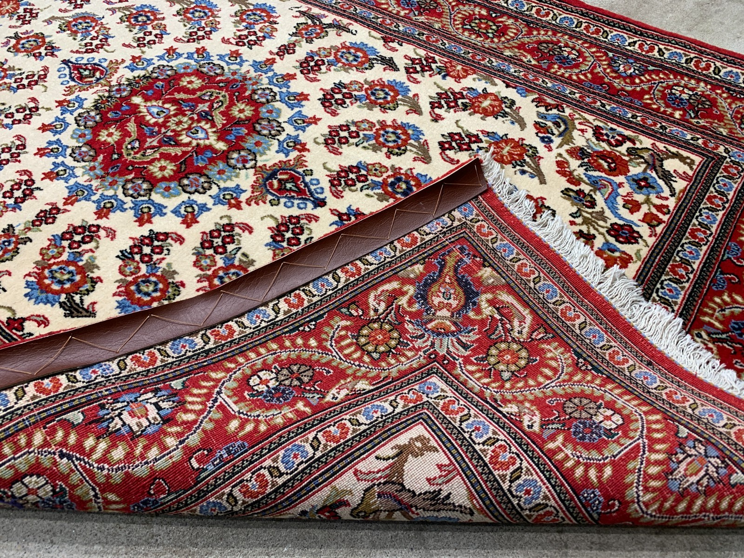 3'3"x5'2'' Hand-Knotted 100% Wool Pile Qume Area Rug