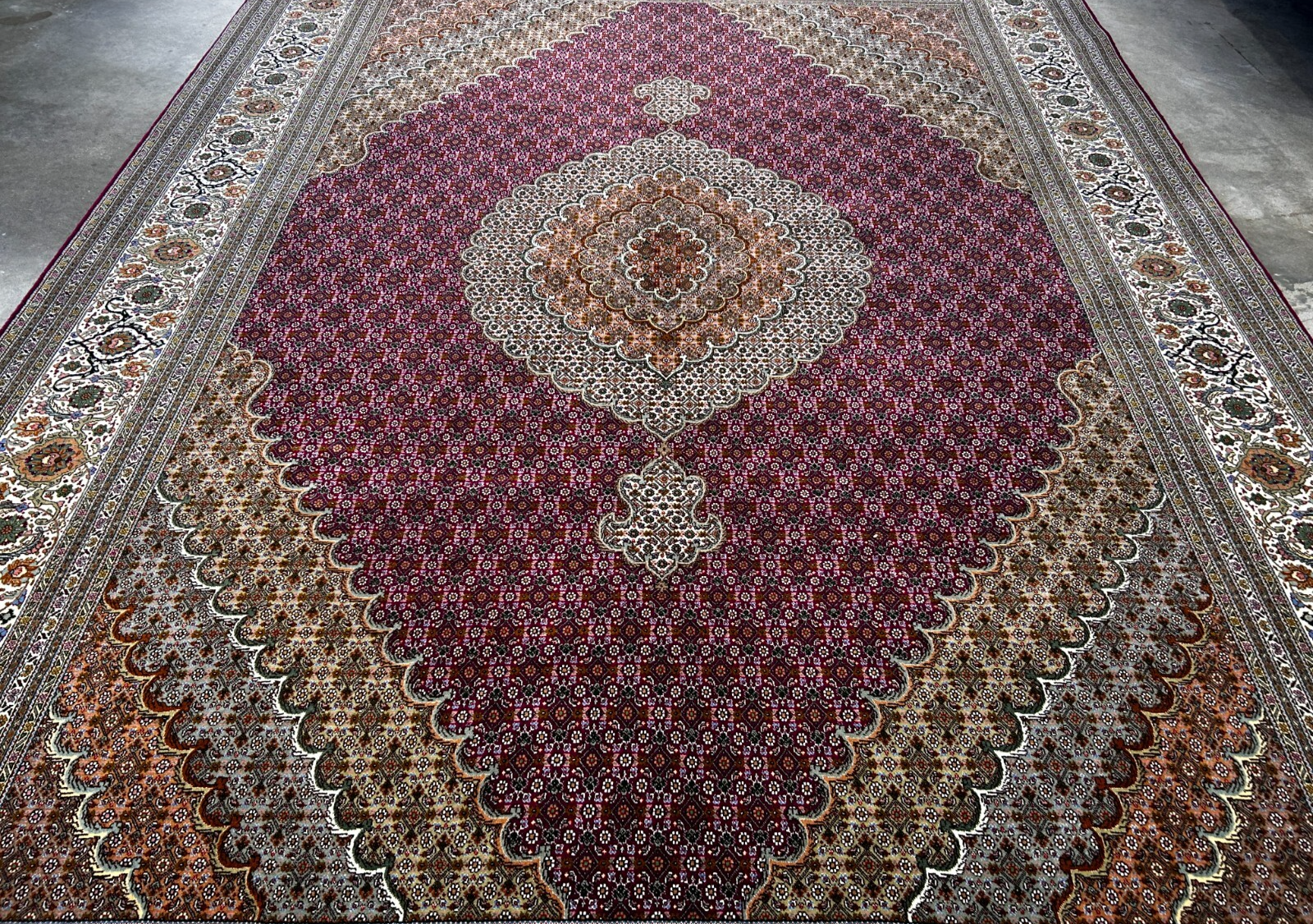 8'2"x11'10" Fine Hand-Knotted Silk & Wool Tabrize Fish Style Rug