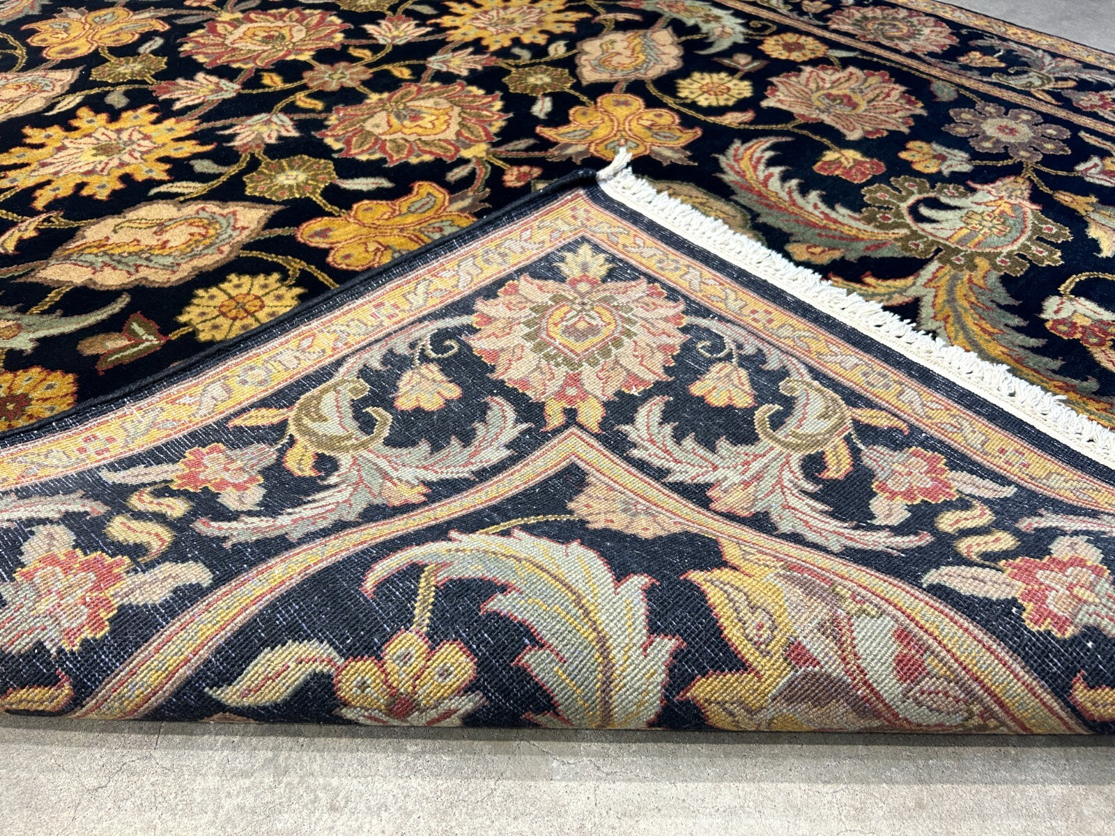 6'1"x9'1" Hand-Knotted 100% Wool Pile Agra Carpet - Area Rug