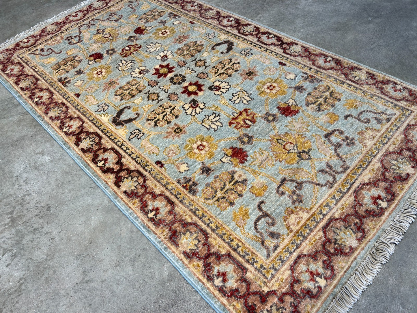 3'x5'2" Fine Hand-Knotted 100% Wool Pile Pakpishawar Area Rug
