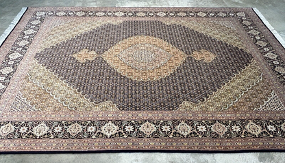 6'7"x9'9" Fine Hand-Knotted Wool & Silk Blend Tabrize Mahi Carpet - Area Rug