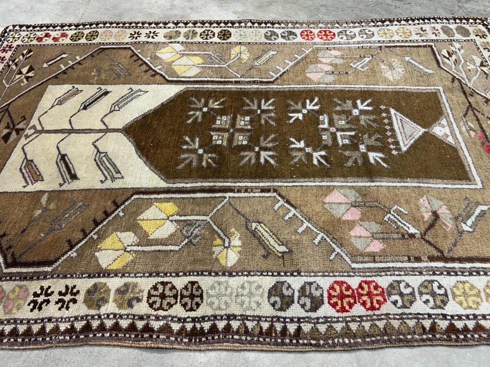 3'5"x5'3" Hand-Knotted 100% Wool Pile Kazak Area Rug - Carpet