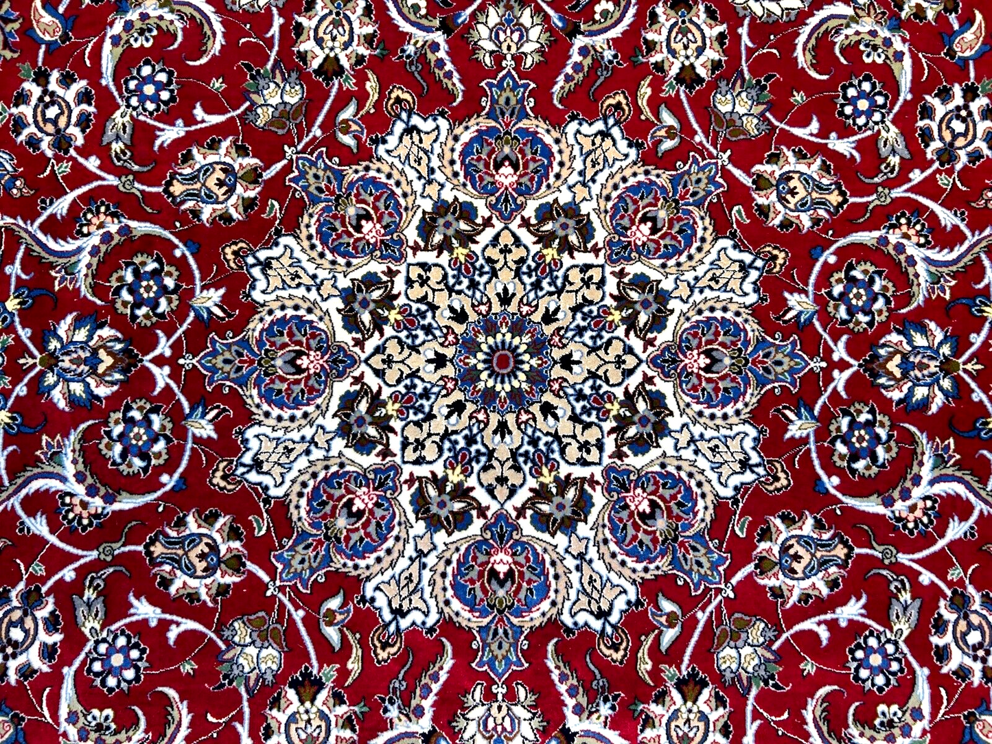 6'9"x10'3" Extra-Fine Hand-Knotted Wool & Silk Blend Isfahane Carpet - Area Rug