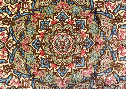 9'9"x13'4" Exquisite Signed Hand-Knotted 100% Silk Qume Rug