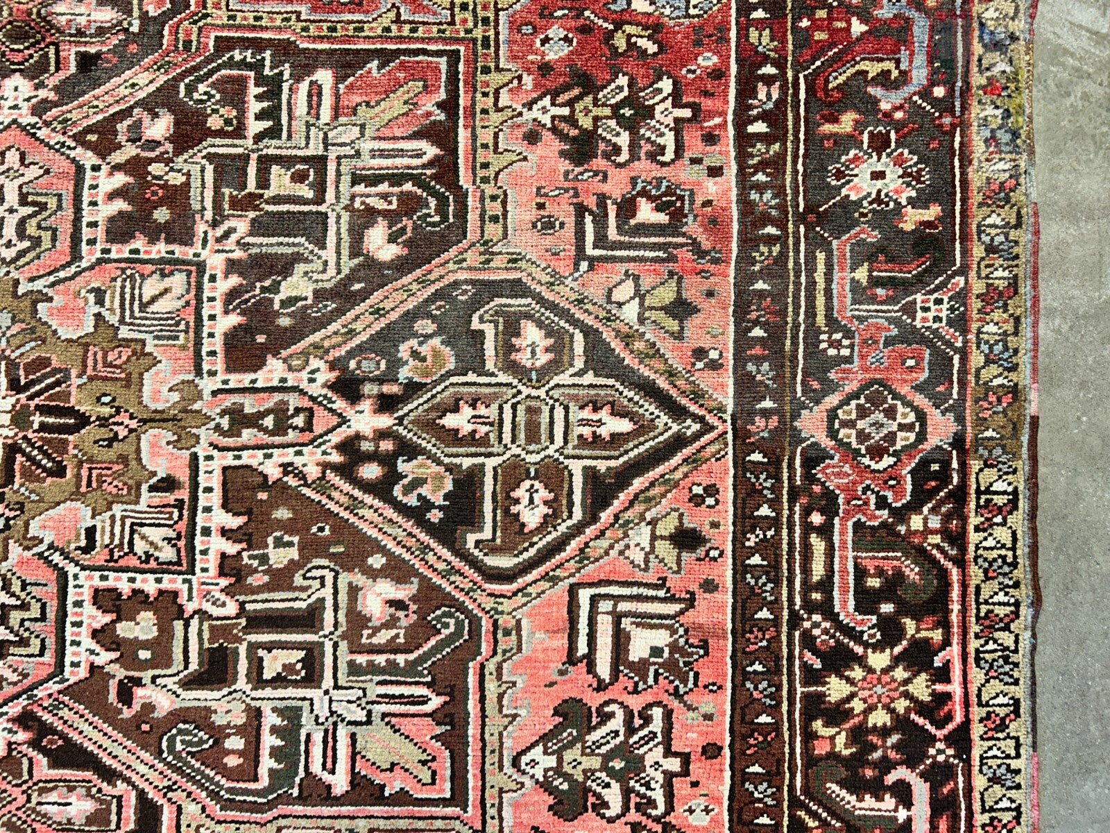 8'5"x11'10" Hand-Knotted 100% Wool Pile Herize Rug