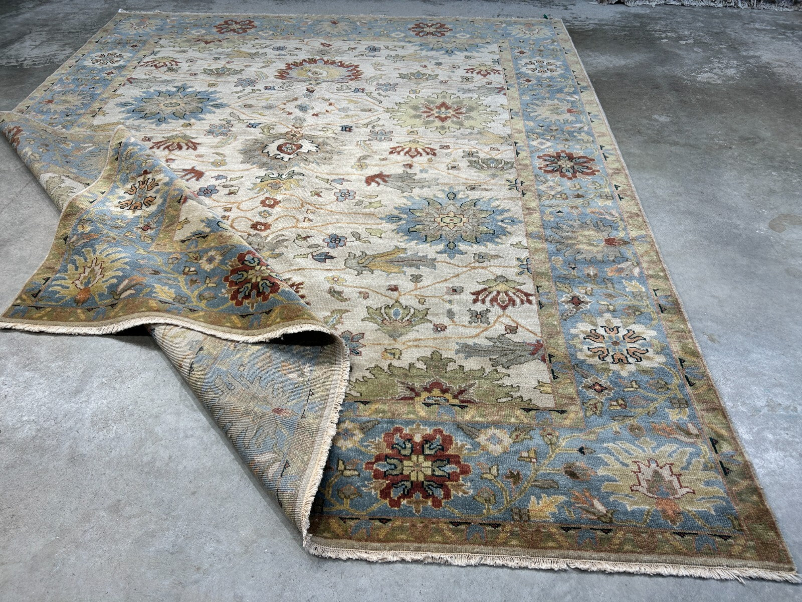 8' x 9'10" Hand-Knotted 100% Wool Carpet - Indian Mahal Area Rug
