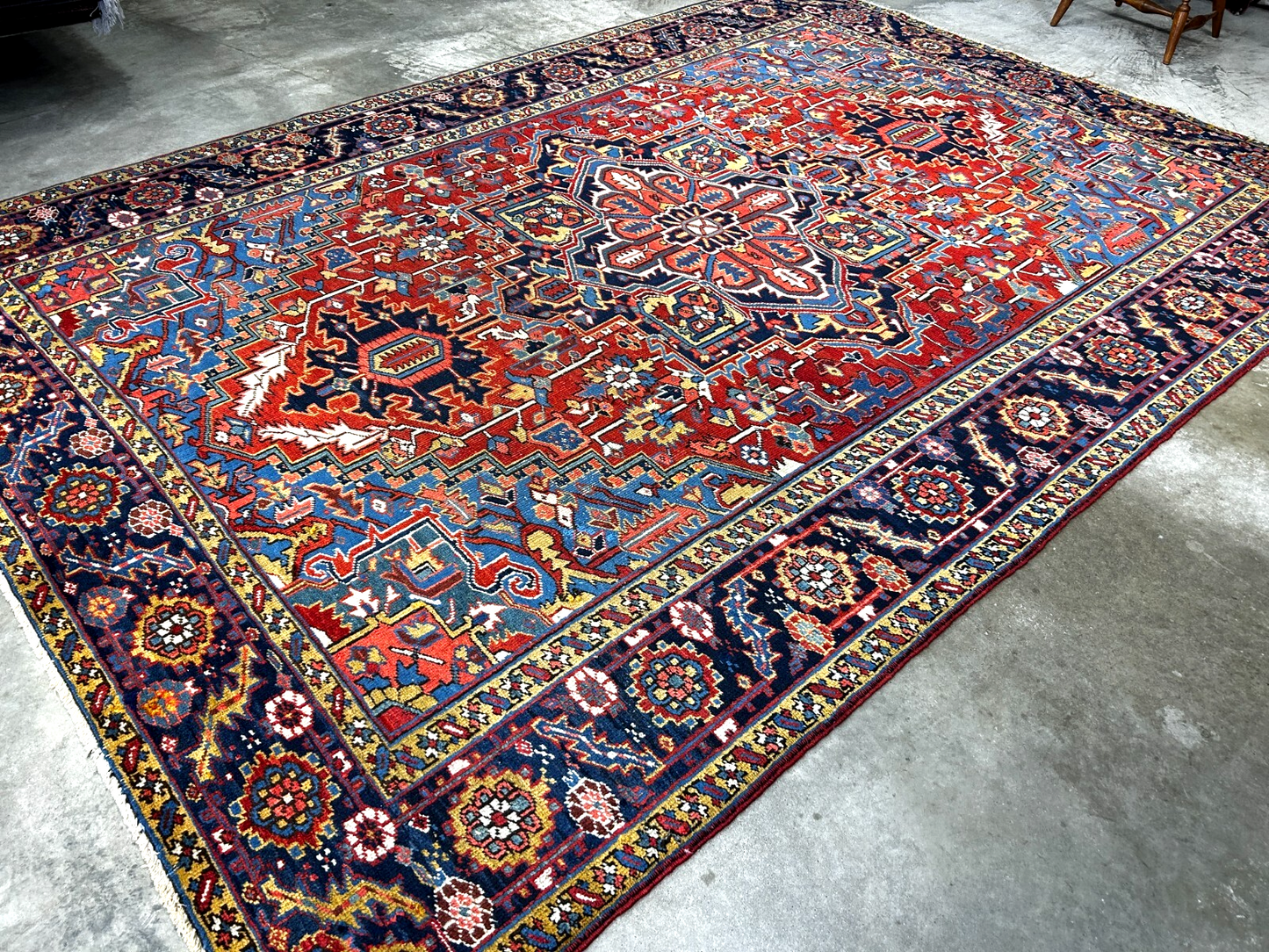 Collector Item - 8'x11'4" Antique Fine Lamb Wool Hand-knotted Serapie Rug